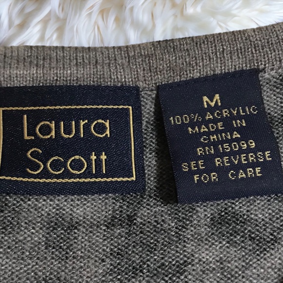 CLEARANCE | LAURA SCOTT Cropped Short Sleeve Animal Print Sweater - Picture 6 of 7